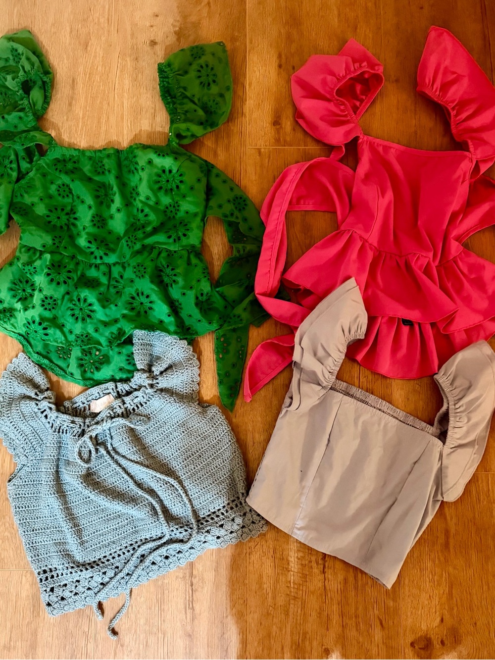 Lot of 4 Teen/Women's Ruffle & Crochet Crop Tops Alter’d State and SHEIN size Sm